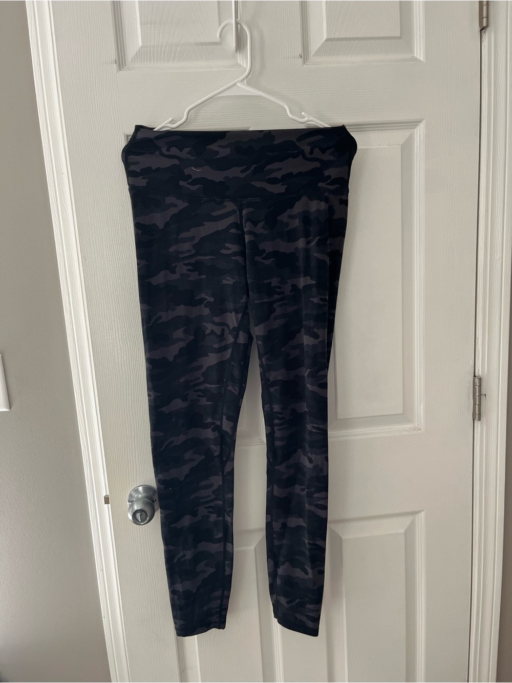 High-Rise Black Camo Leggings